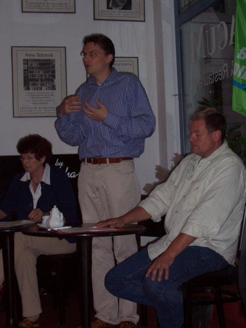 ../fotos/podiumsdiskussion_2009/2009-09-09_02a.jpg